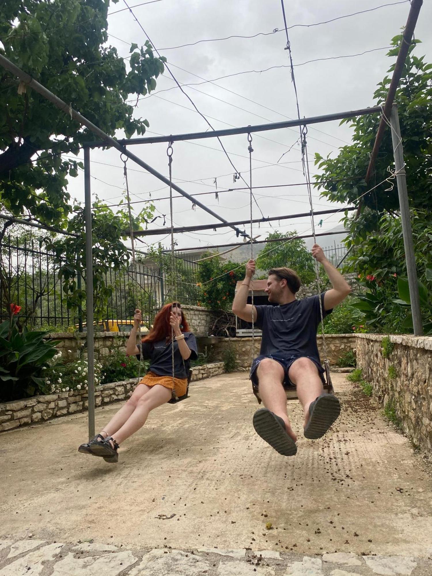 Oasis Hostel Himare Eksteriør bilde